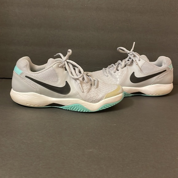 Nike Athletic Shoes - Picture 2 of 5